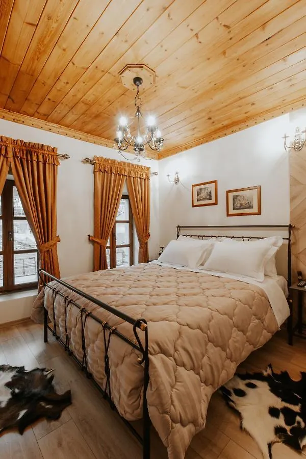 Hotel SS KEKEZI Gjirokastër
