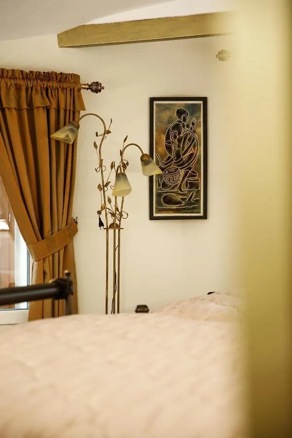 Hotel SS KEKEZI Gjirokastër